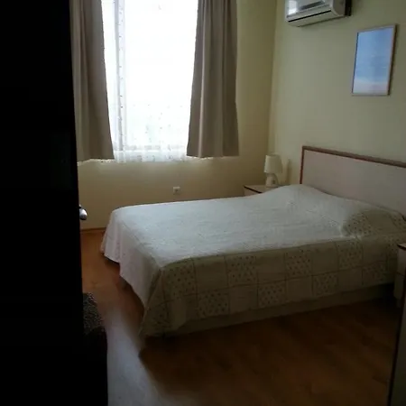 Siana 3 Suits Apartment Apartamento